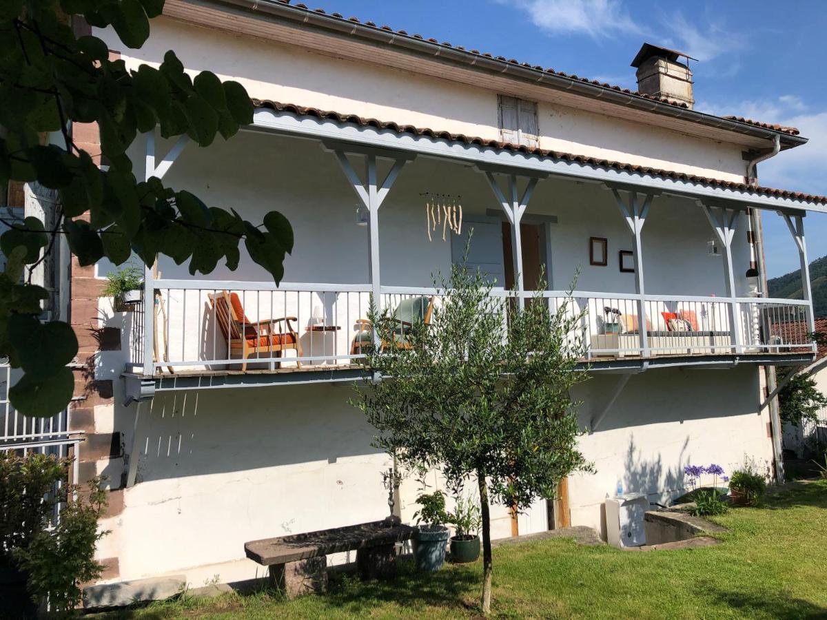 Maison D'Hotes Larraldia Uhart-Cize Luaran gambar