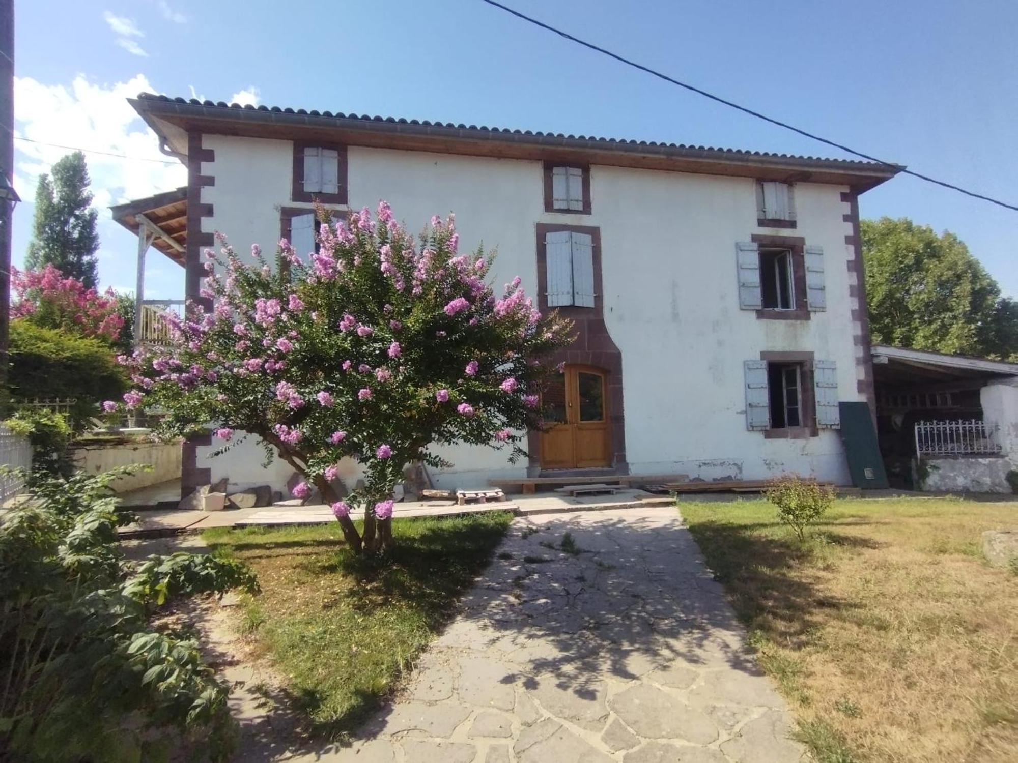 Maison D'Hotes Larraldia Uhart-Cize Luaran gambar
